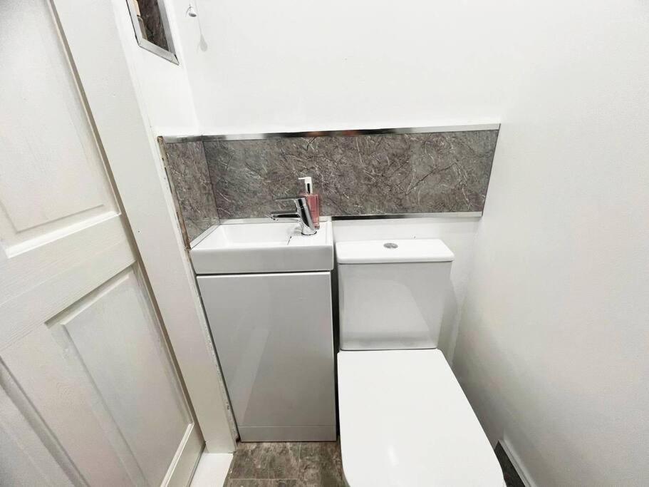 Shared House In Central Location Inverness Ngoại thất bức ảnh